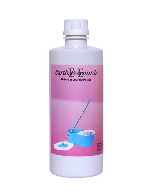 Earth Essentials Floor Cleaner Concentrate especially effective against Mosquito
